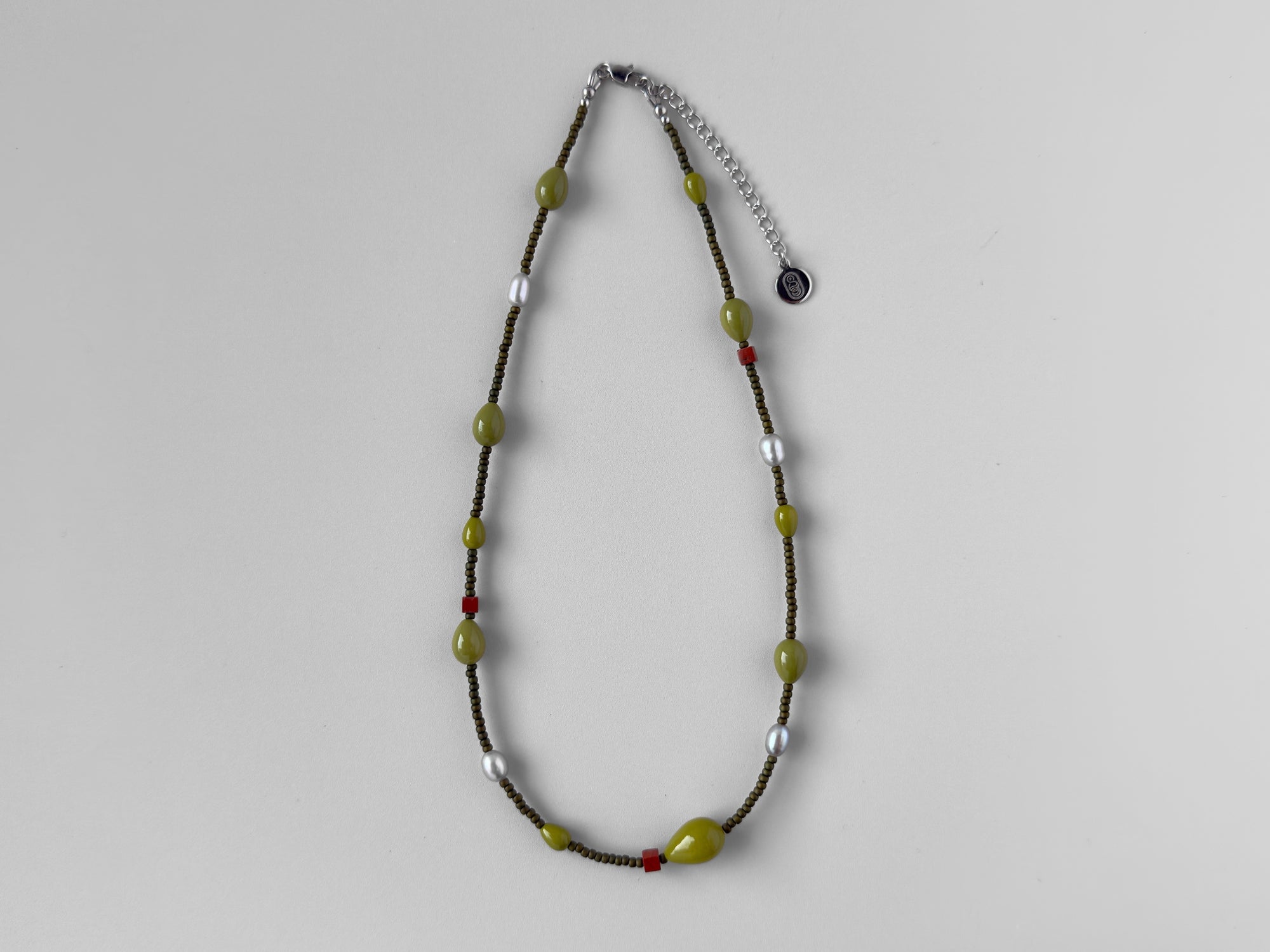 Castelvetrano Necklace: Pearl